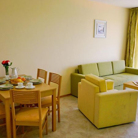 Морски Апартаменти Джулай Морнинг - July Morning Sea View Apartments Kavarna Kamer foto