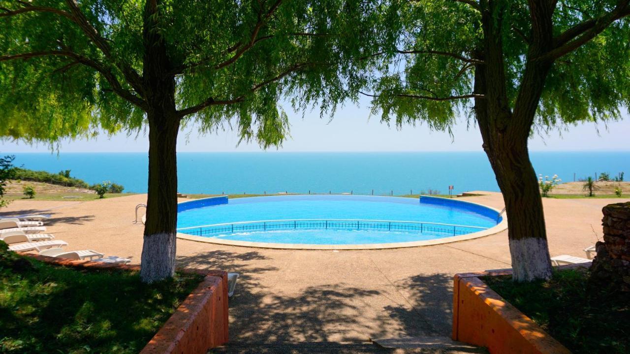 Морски Апартаменти Джулай Морнинг - July Morning Sea View Apartments Kavarna Buitenkant foto