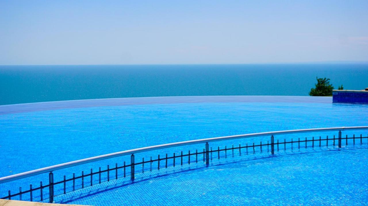 Морски Апартаменти Джулай Морнинг - July Morning Sea View Apartments Kavarna Buitenkant foto