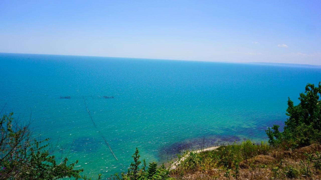 Морски Апартаменти Джулай Морнинг - July Morning Sea View Apartments Kavarna Buitenkant foto