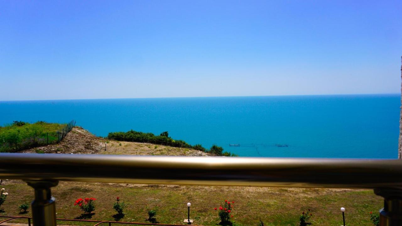 Морски Апартаменти Джулай Морнинг - July Morning Sea View Apartments Kavarna Buitenkant foto