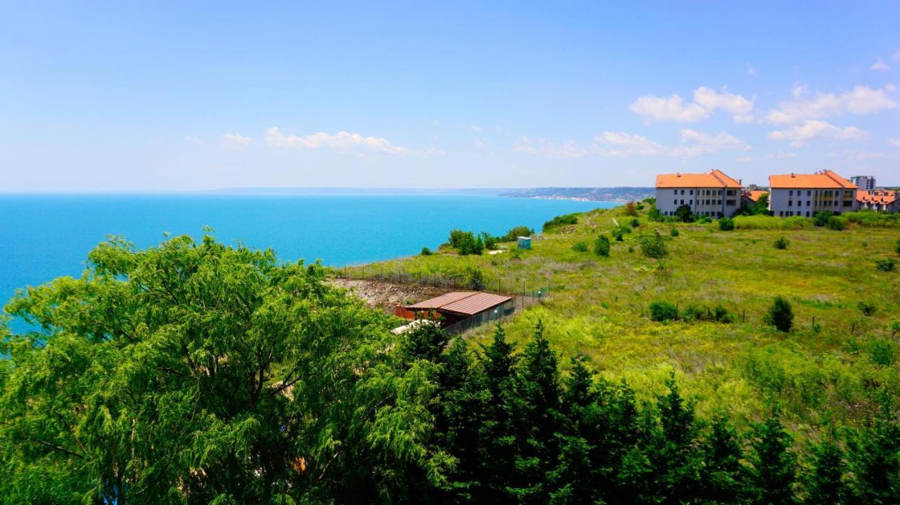 Морски Апартаменти Джулай Морнинг - July Morning Sea View Apartments Kavarna Buitenkant foto