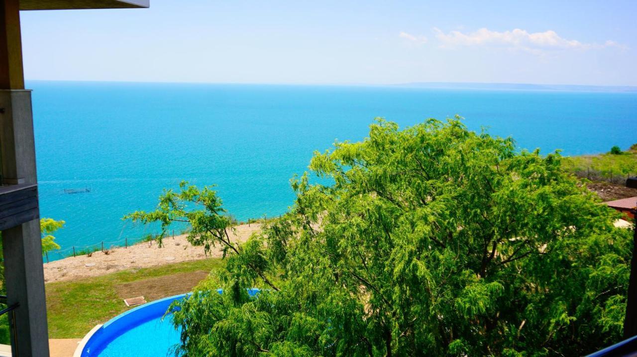 Морски Апартаменти Джулай Морнинг - July Morning Sea View Apartments Kavarna Buitenkant foto