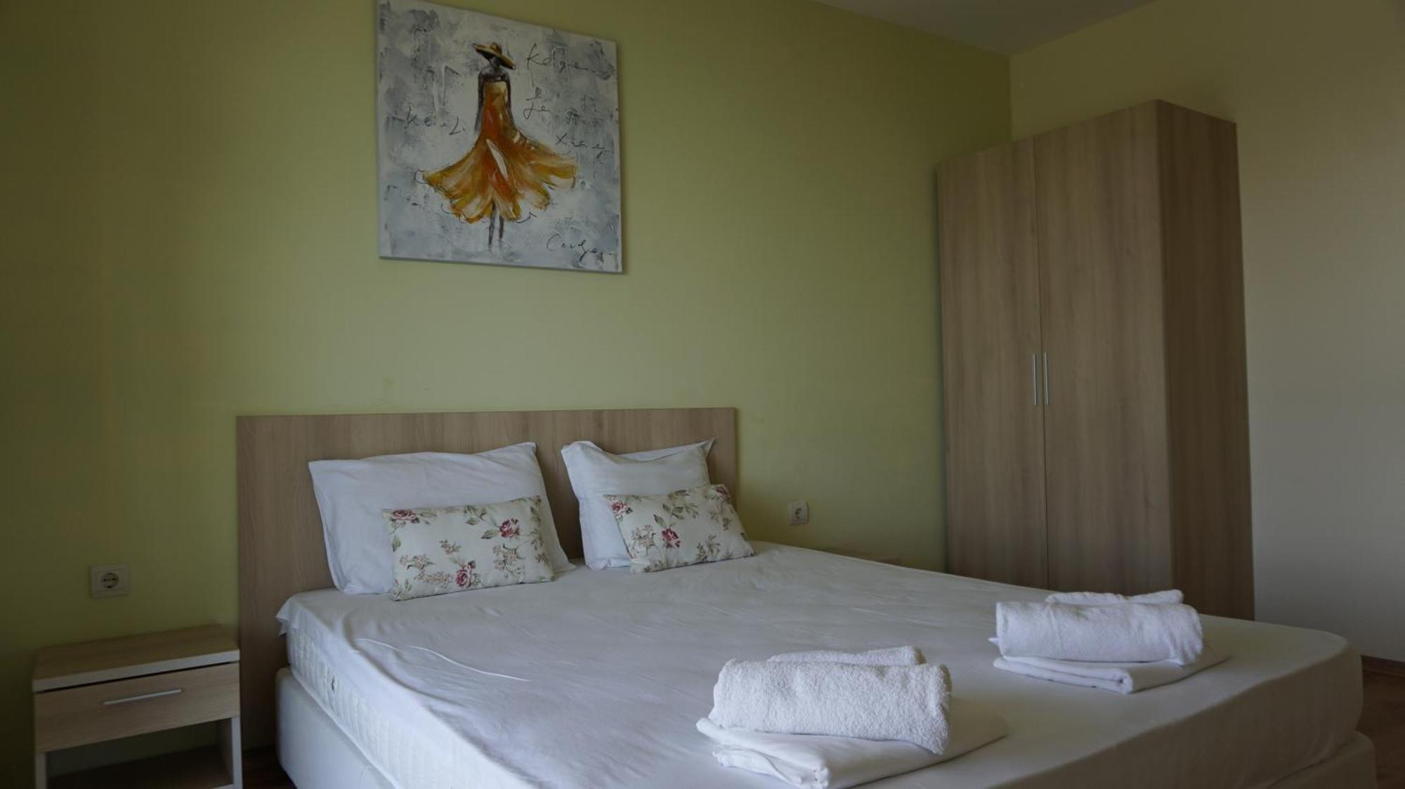 Морски Апартаменти Джулай Морнинг - July Morning Sea View Apartments Kavarna Kamer foto